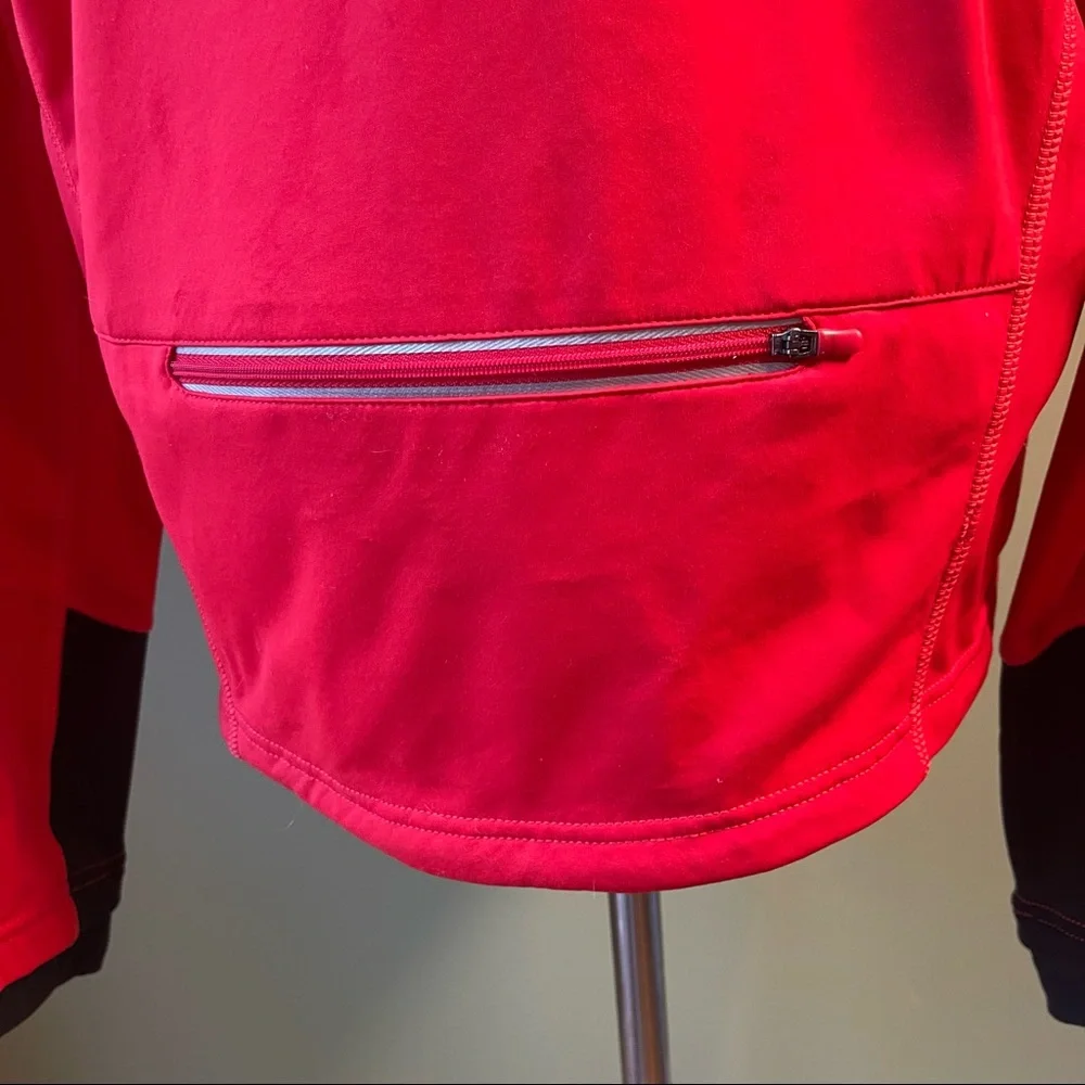 Patagonia Men’s Red Wind Shield Zip Front Jacket - Size Medium